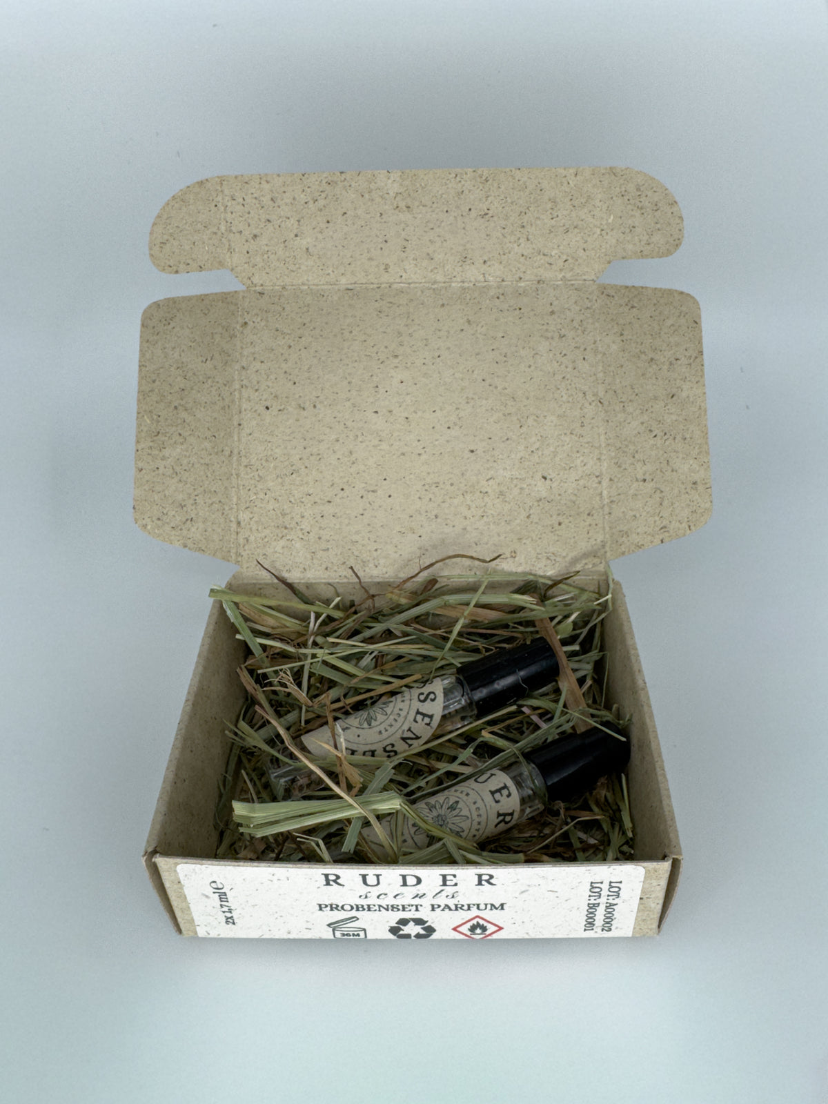 Discovery Set mit zwei Parfumproben von RUDER SCENTS